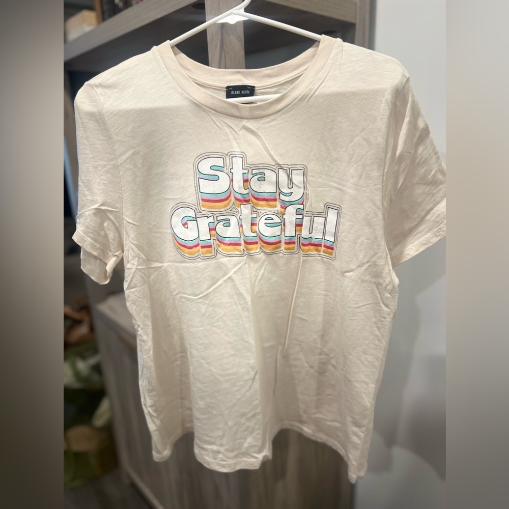 💰Cream graphic tee